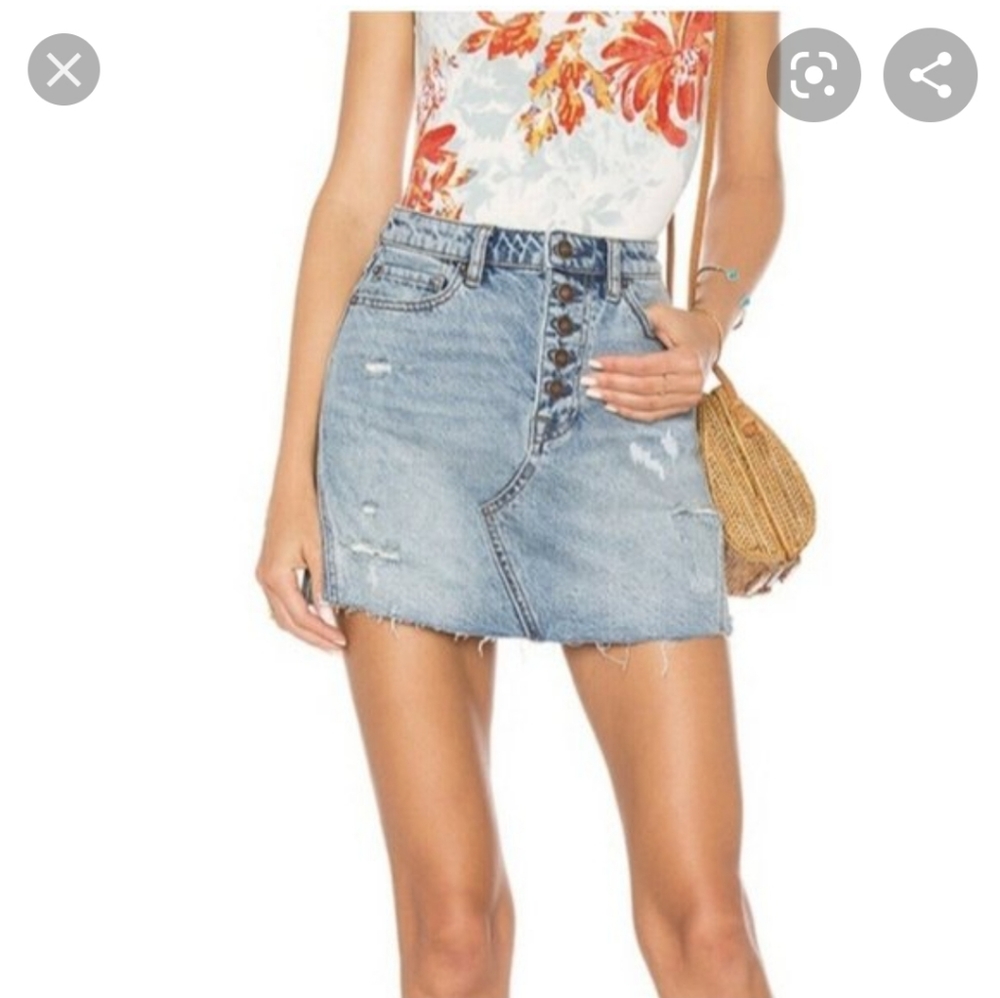 Free People Distressed Cut Off Mini Skirt Size 31 - Picture 11 of 11
